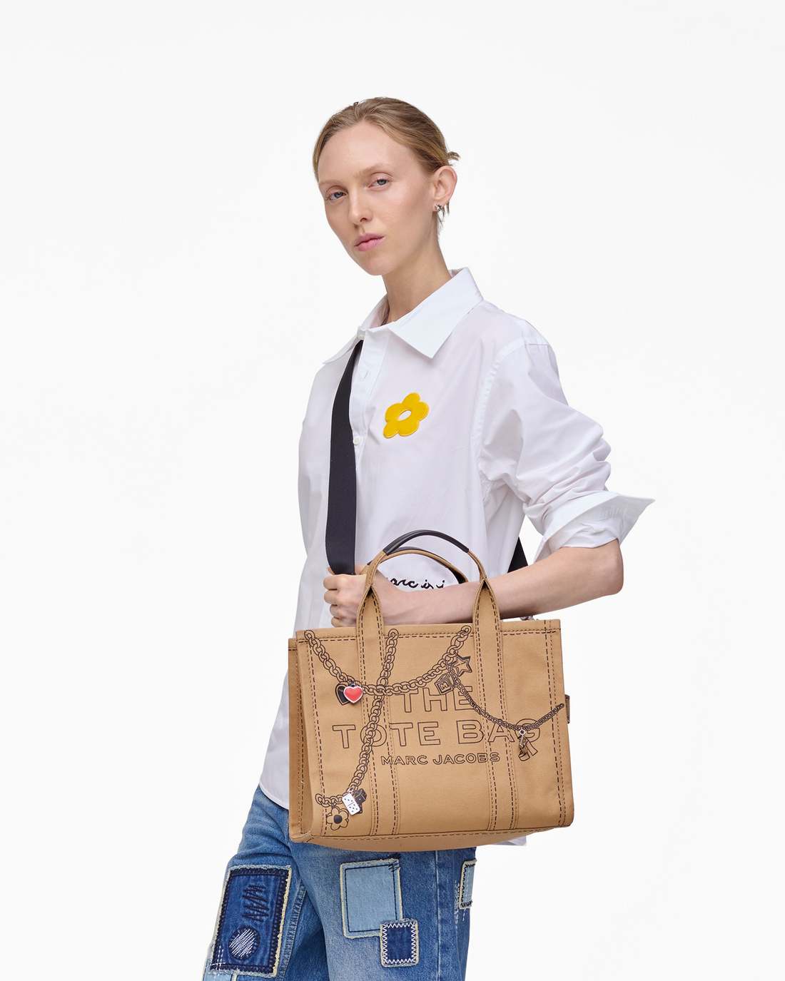 The Trompe L'Oeil Charm Canvas Medium Tote Bag Camel Multi Marc Jacobs / BAGS