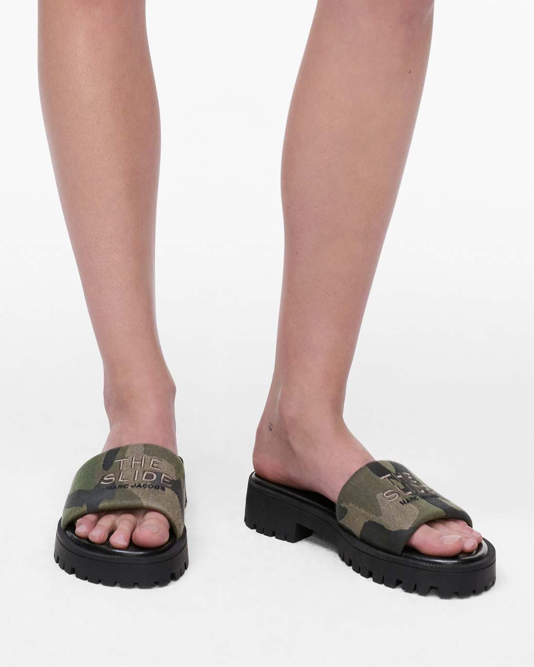 The Camo Jacquard Lug Sole Slide Camo Multi Marc Jacobs / SHOES